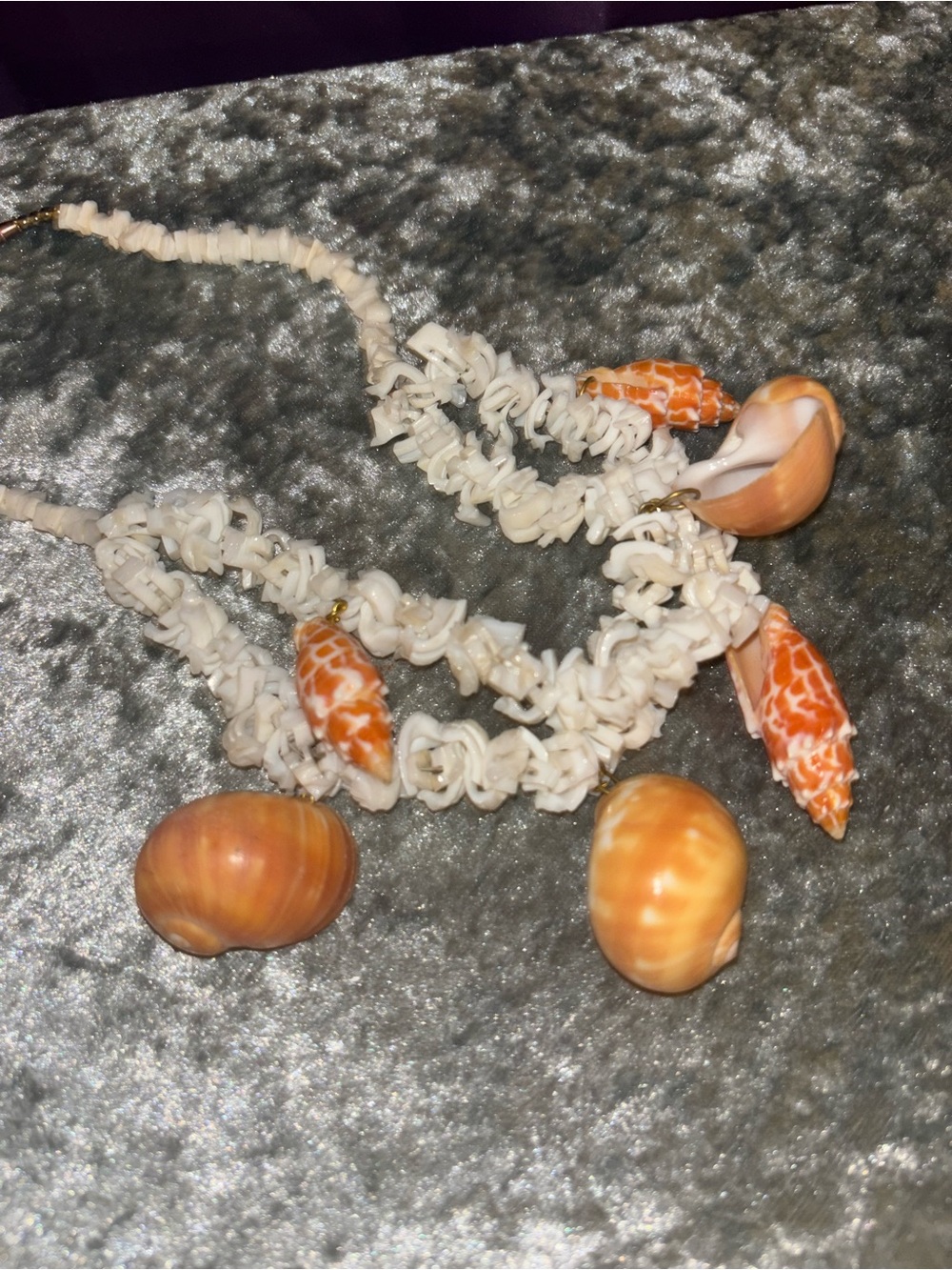 Shell necklace - Picture 2 of 3